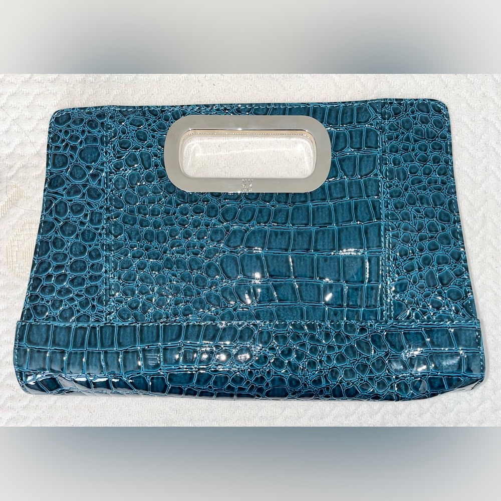 New York & Co Faux Crocodile Women’s Turquoise Clutch Purse - Excellent Shape